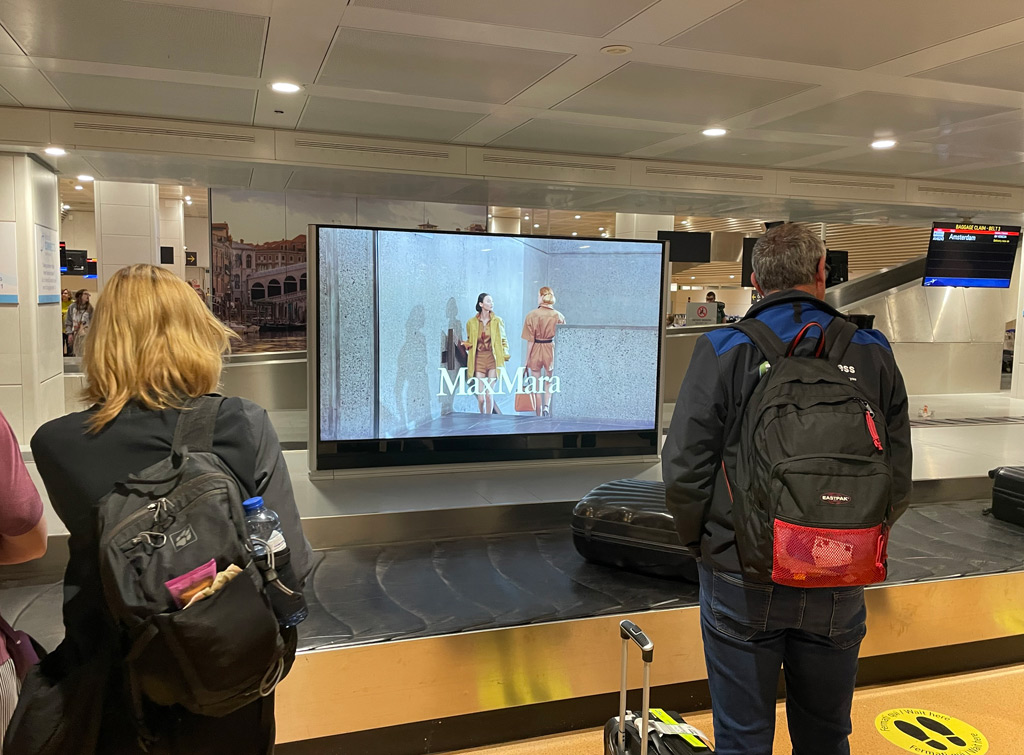 europe media impianti pubblicitari aeroporto venezia cliente max mara
