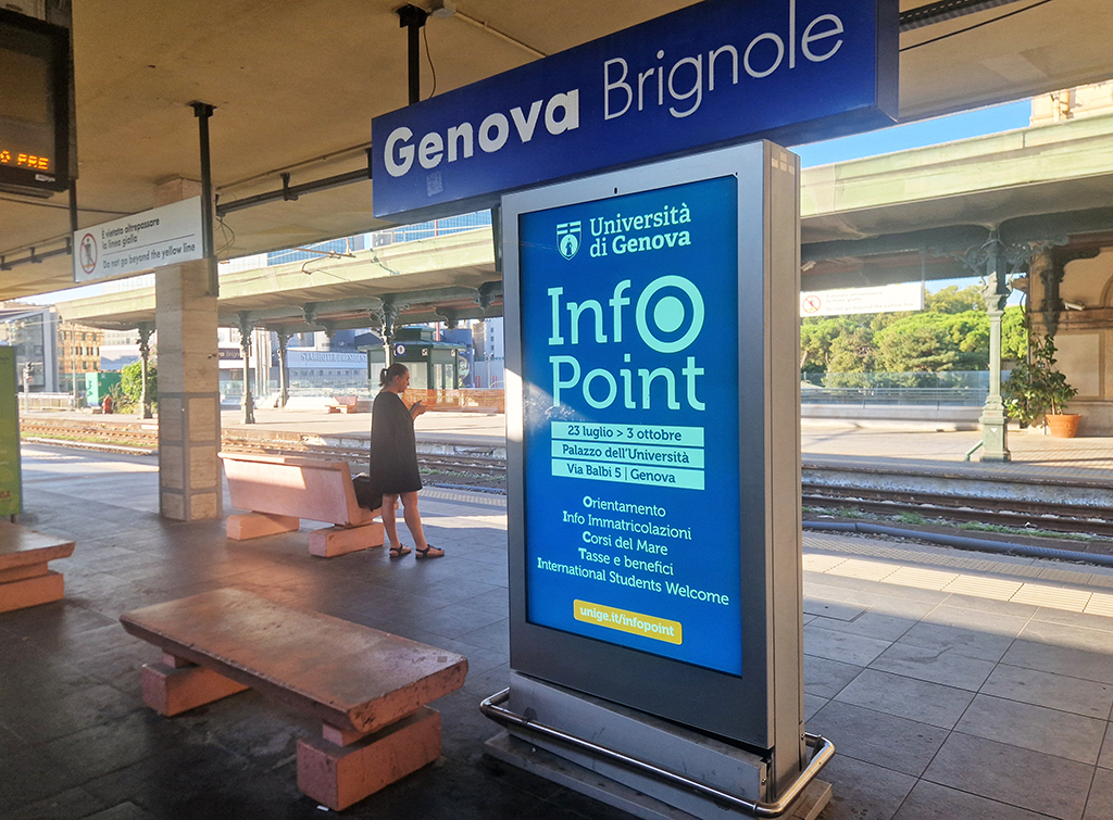 europe media campagna pubblicitaria uni genova stazione genova brignole